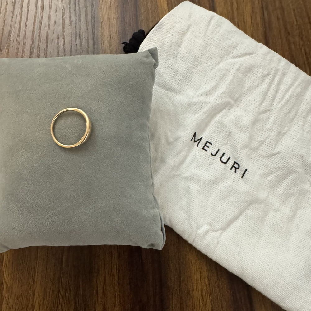 Slim Signet Ring Mejuri 14k Yellow Gold - Size 3